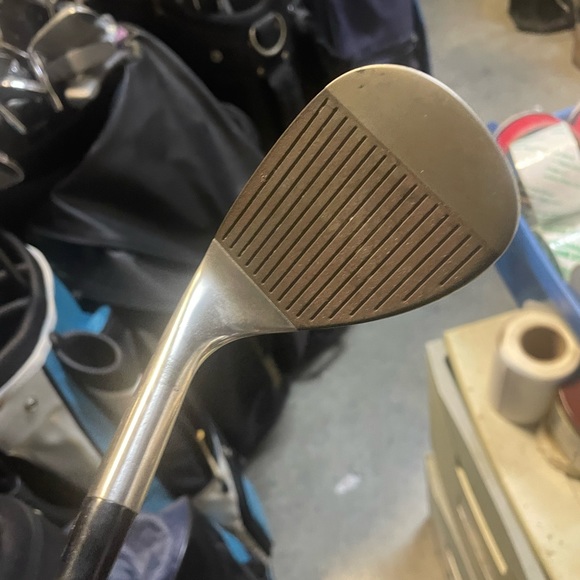 Carbite Sand Wedge In Right Handed  steel shaft - Picture 2 of 5